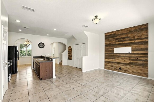 Building Photo - 8574 Leeland Archer Blvd