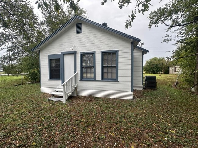 Building Photo - 3637 S Lone Star Pkwy