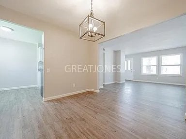 Building Photo - 11020 Linnell Dr