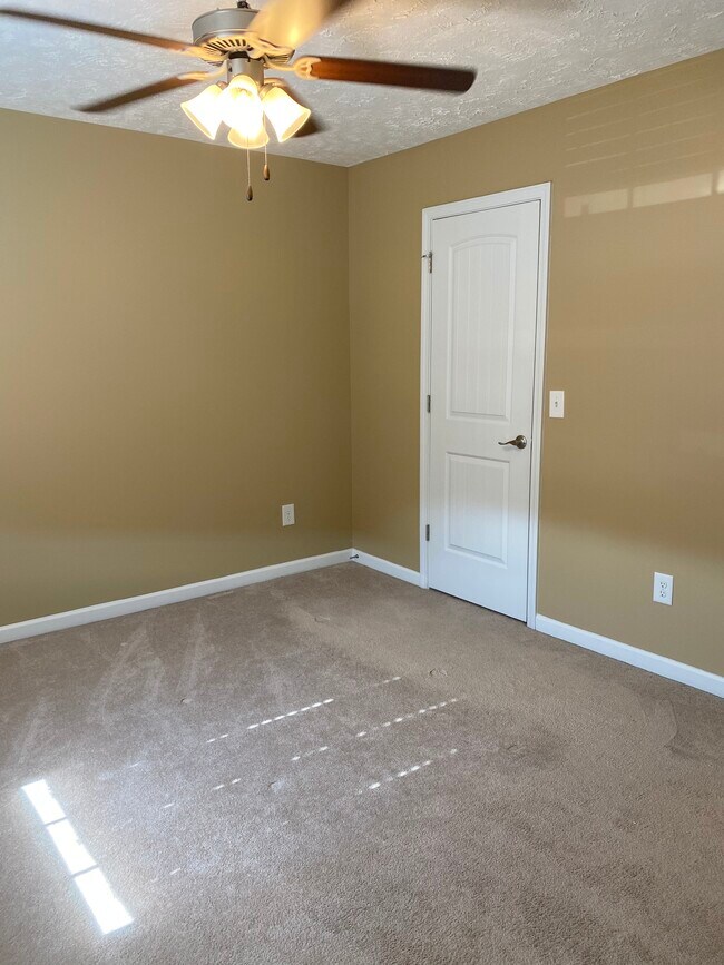 Building Photo - 2319 New Holland Cir