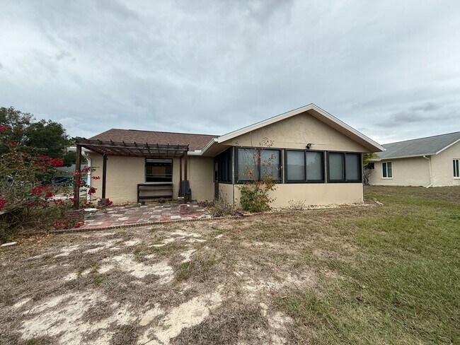 Building Photo - 8992 Hernando Way