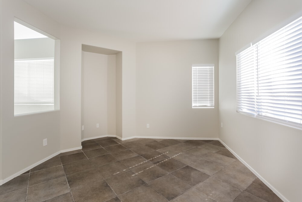 Building Photo - 10413 Sloping Hill Ave