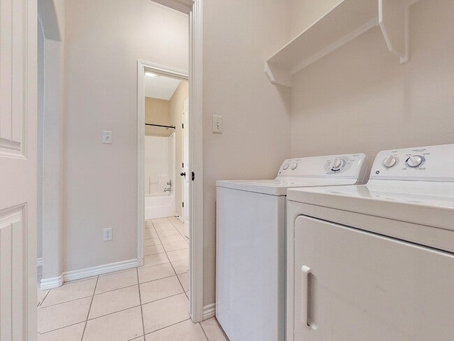 Building Photo - 4216 Candace Ct