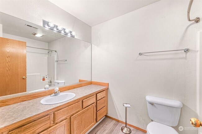 Building Photo - Beautiful 4 Bedroom Home in Ferndale!