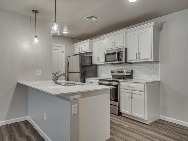 Building Photo - 12006 Rhya Ln