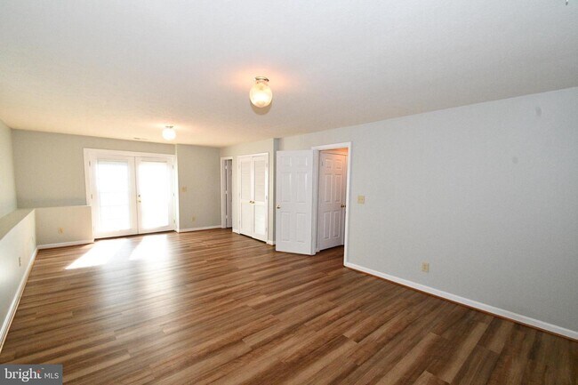 Building Photo - 11 Jody Ct