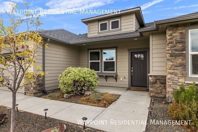 Building Photo - 4235 S Highcliff Ave