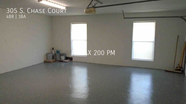 Building Photo - 305 S Chase Ct