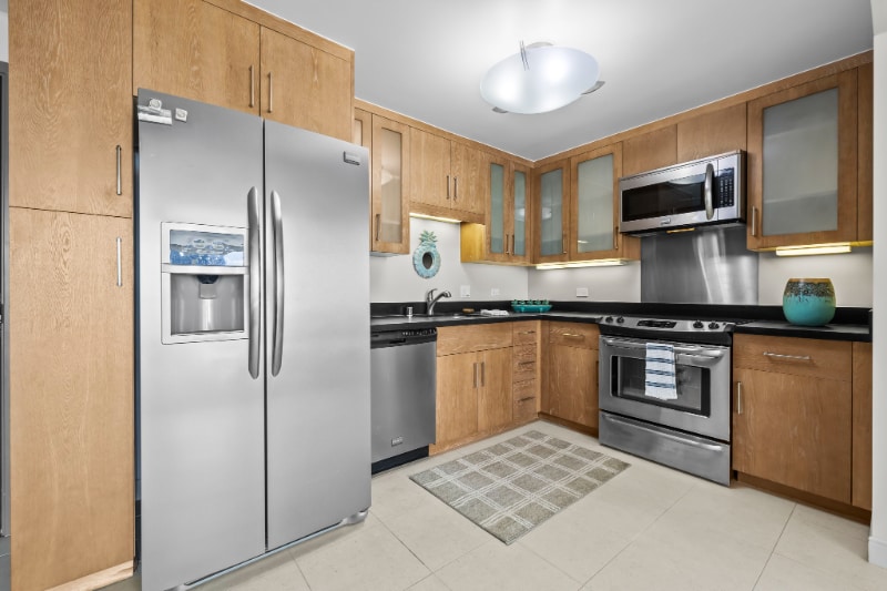 Building Photo - 1009 Kapiolani Blvd