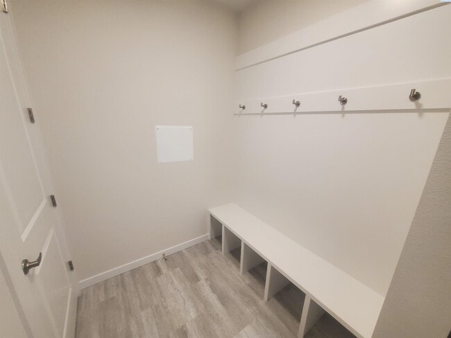 Building Photo - Brand New South Orchard Subdivision Rental