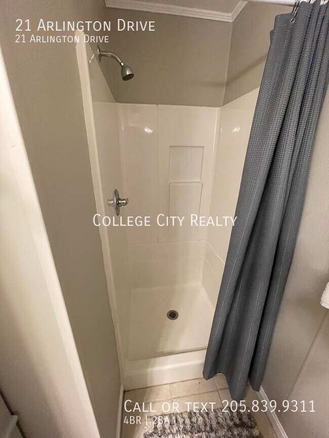 Building Photo - 21 Arlington Dr