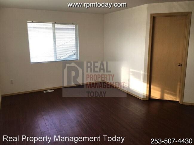 Building Photo - 4 br, 2.5 bath House - 1561 S 90th St