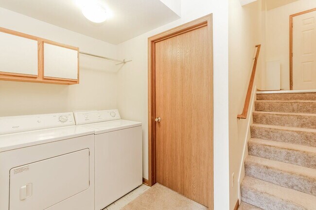 Building Photo - 4477 Lake Michigan Dr