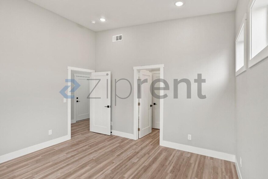 Building Photo - 42740 Jefferson St