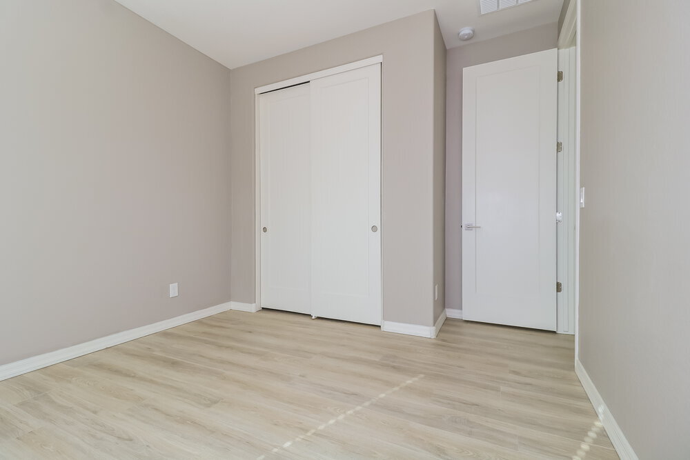 Building Photo - 21051 W Almeria Rd