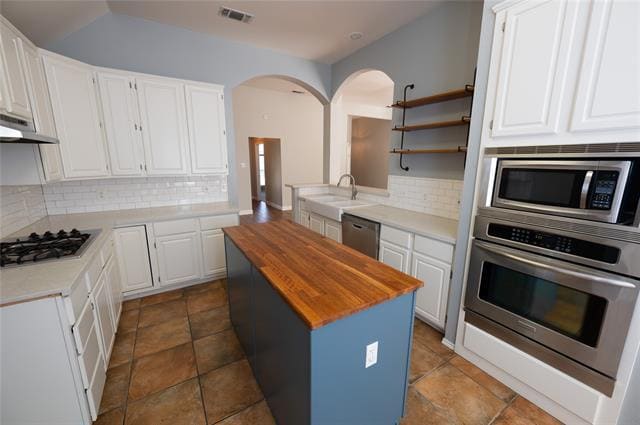 Building Photo - 8417 Falconet Cir