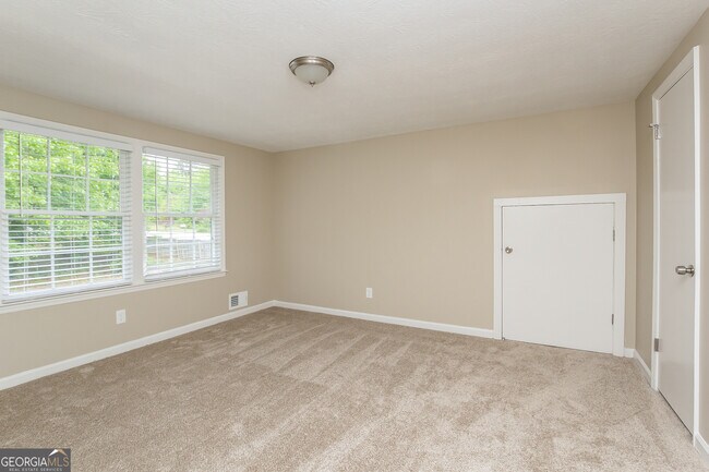 Building Photo - 3554 Mill Glen Dr