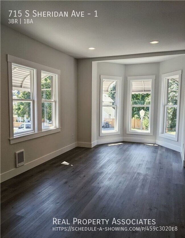 Building Photo - 715 S Sheridan Ave