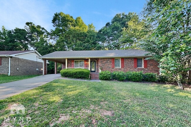 Building Photo - 100 Clifton Dr