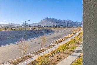 Building Photo - 11649 Stone Curlew Ave