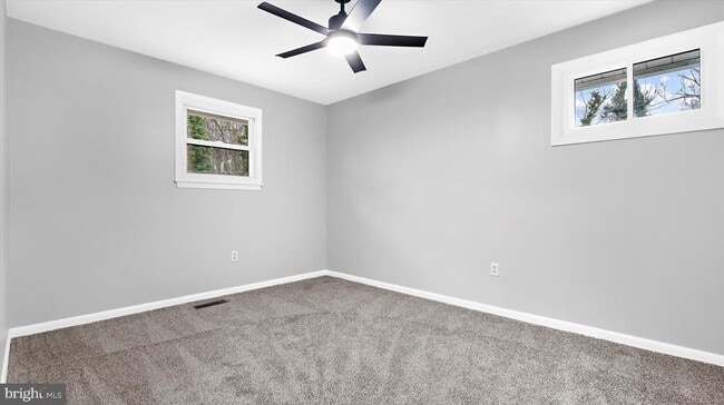 Building Photo - 8009 Nolcrest Rd