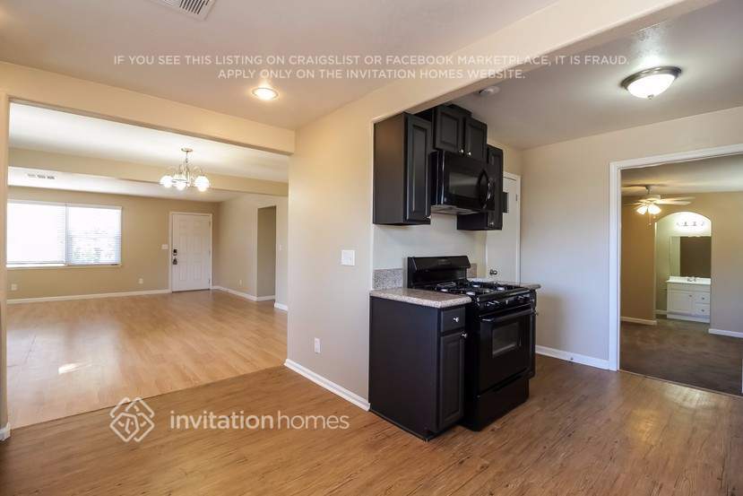 Building Photo - 12569 5th St