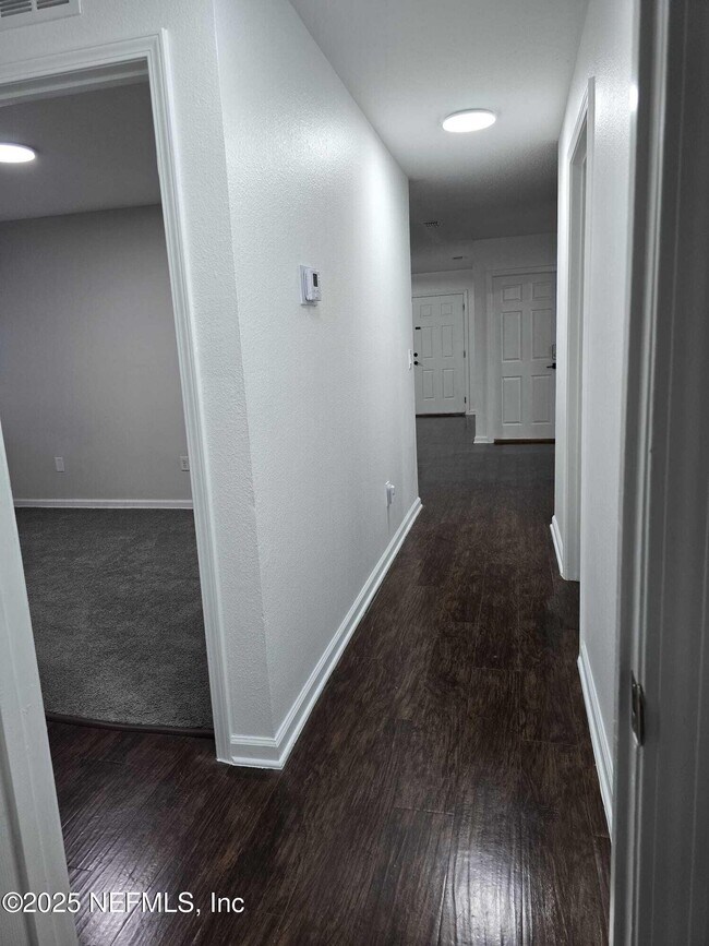 Building Photo - 9124 Adams Ave