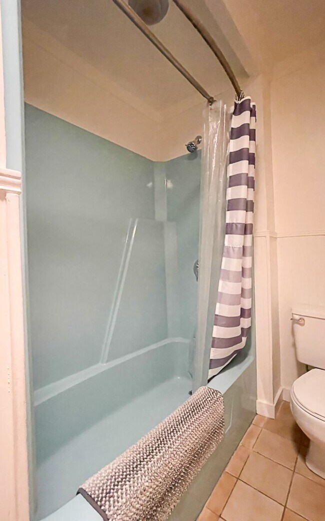 Building Photo - Three Bedroom Home in the Heart of Port Royal