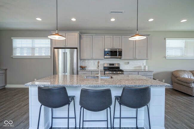 Building Photo - 7228 Broadacre Ct
