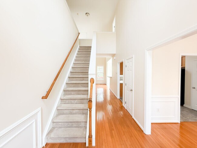 Building Photo - Classic 3 Bedroom Home In Knightdale!