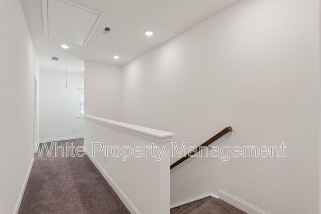 Building Photo - 5009 Cherry Gum Ct