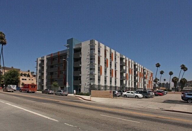 Building Photo - 540 Normandie Ave