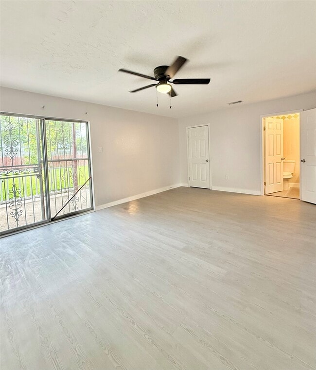 Building Photo - 12210 Cliffgate Dr