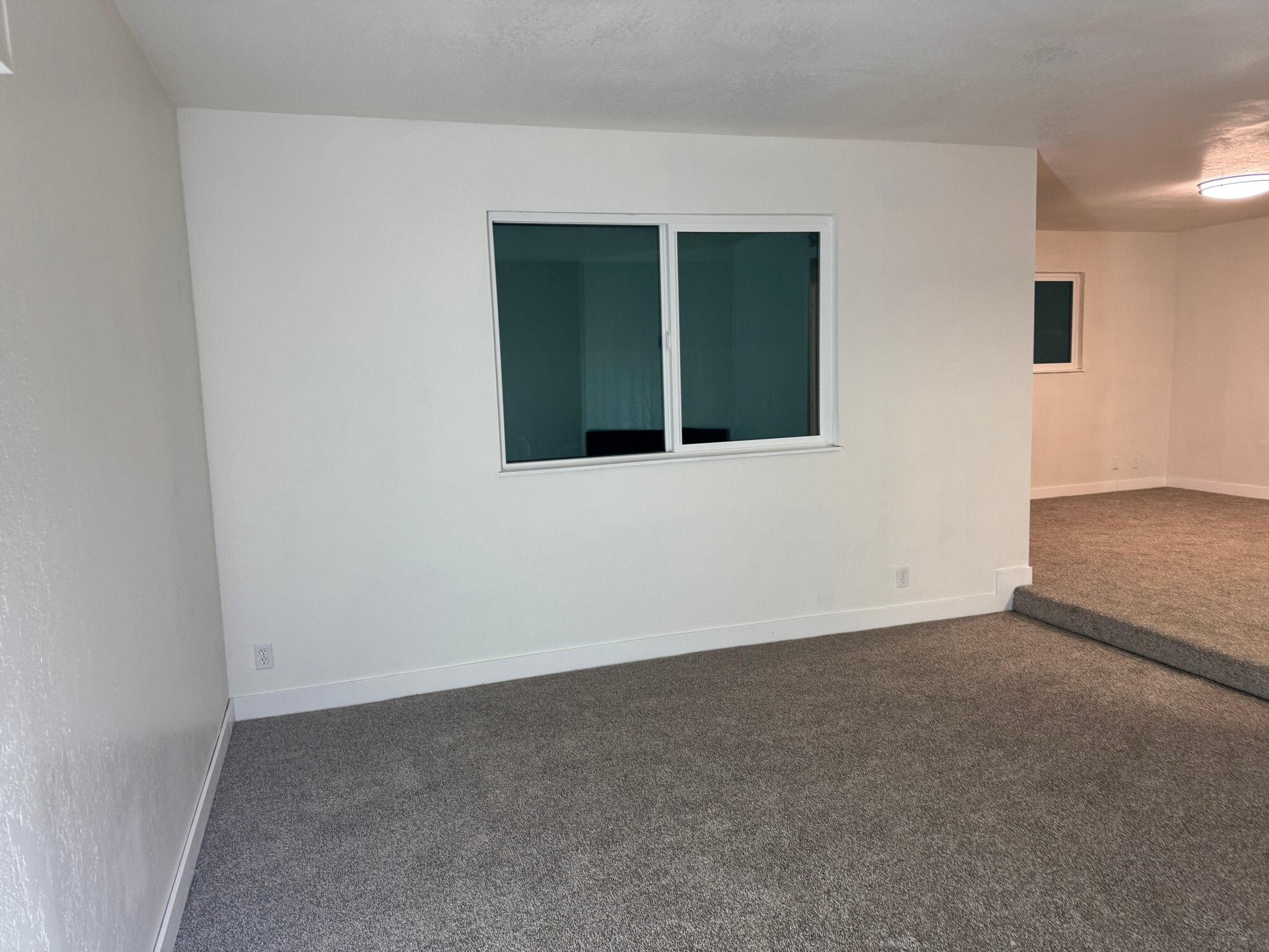 Building Photo - 111 Woodbury Cir