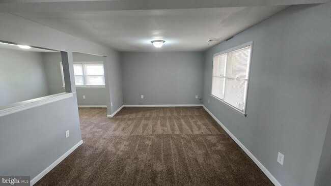 Building Photo - 9 Magnolia St