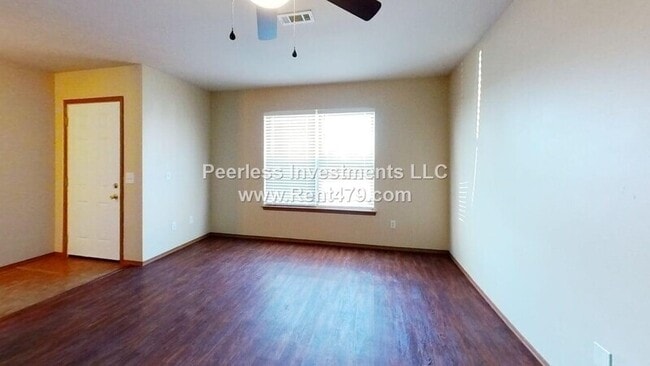 Building Photo - 1043-B Vale St