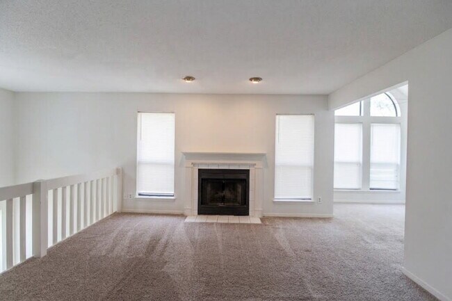 Building Photo - 7171 N 9th Ave