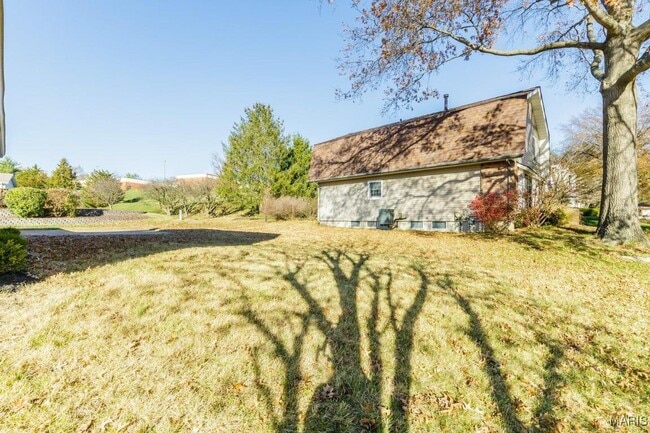 Building Photo - 1836 Rockmoor Dr
