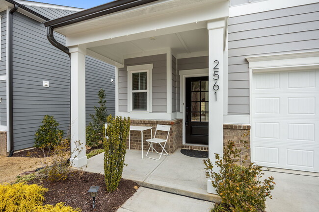 Building Photo - 2561 Legrande Way