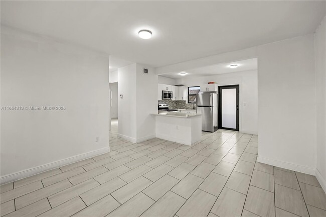 Building Photo - 2465 NW 35th St