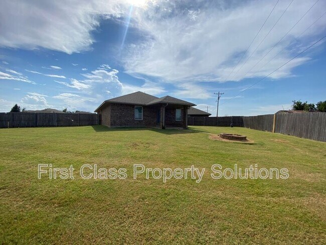 Building Photo - 2101 NW 199th St
