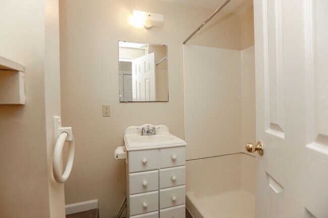 Building Photo - 1465 Kempsville Rd