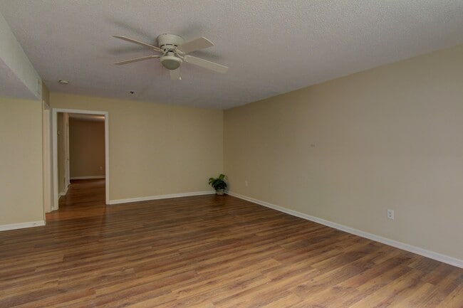 Building Photo - 1850 Cedar Shoals Dr