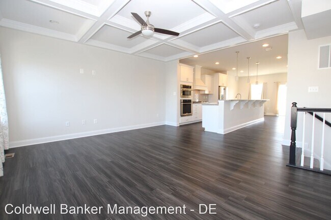 Building Photo - 3 br, 2.5 bath House - 36031 Auburn Way Pl...