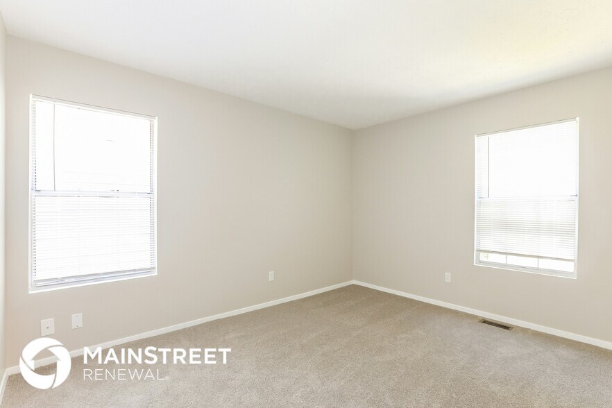 Building Photo - 3020 Linden Dr