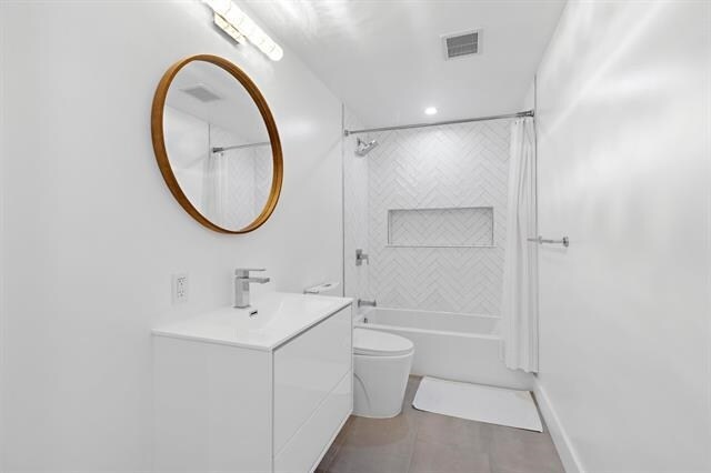 Building Photo - 2602 Palisade Ave