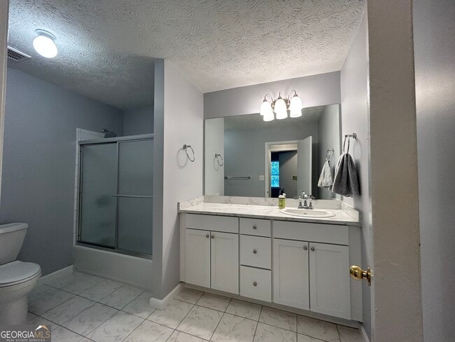 Building Photo - 8546 E Union Hill Rd