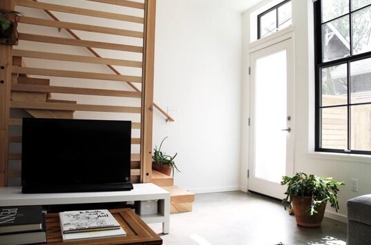 Building Photo - 2421 SE Division St