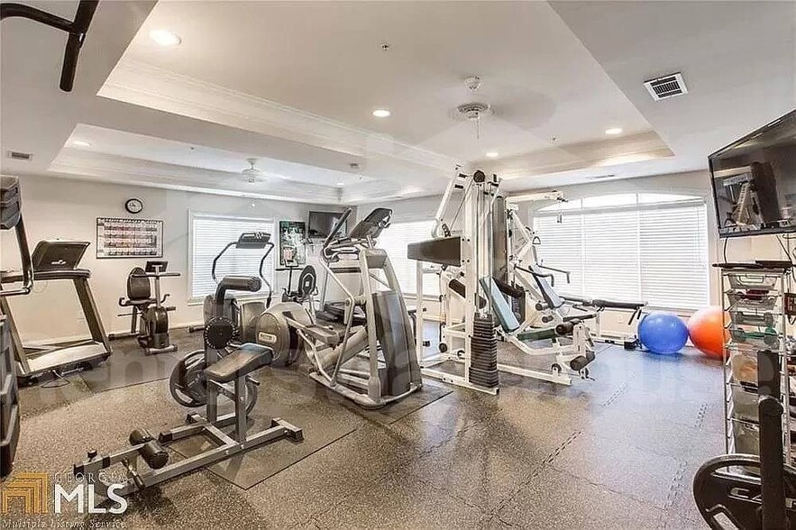 Building Photo - 3275 Lenox Rd NE