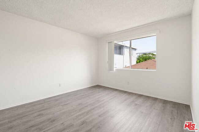 Building Photo - 1457 Butler Ave